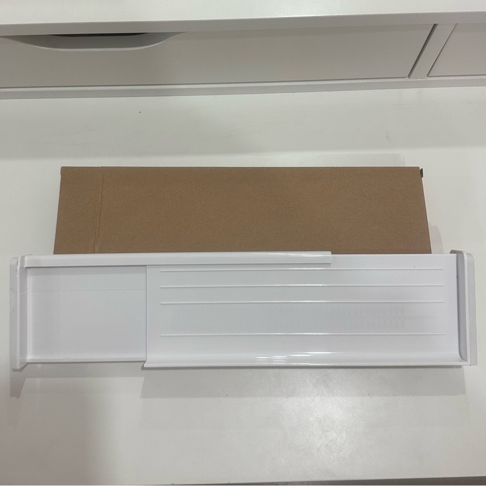 white plastic drawer organizer/divider